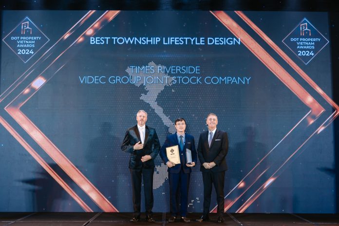 dot-award-788-696x464